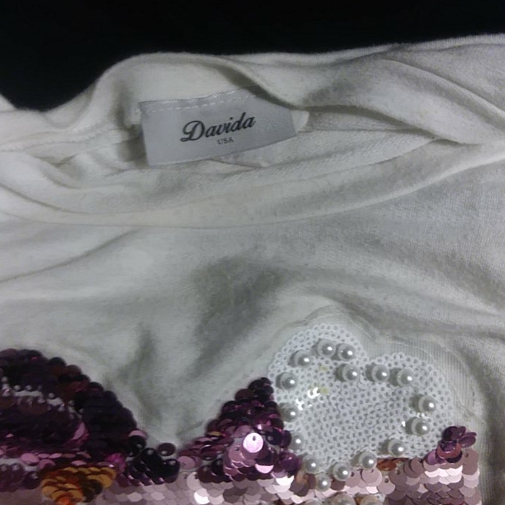 Sweater - Picture 4 of 4